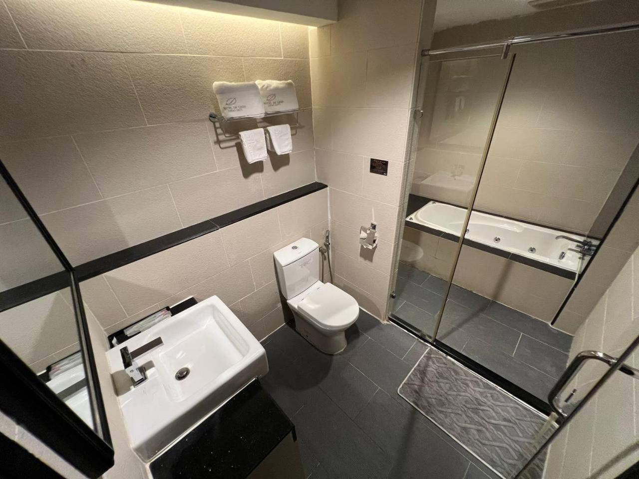 Hotel De Leon Lahad Datu Quarto foto