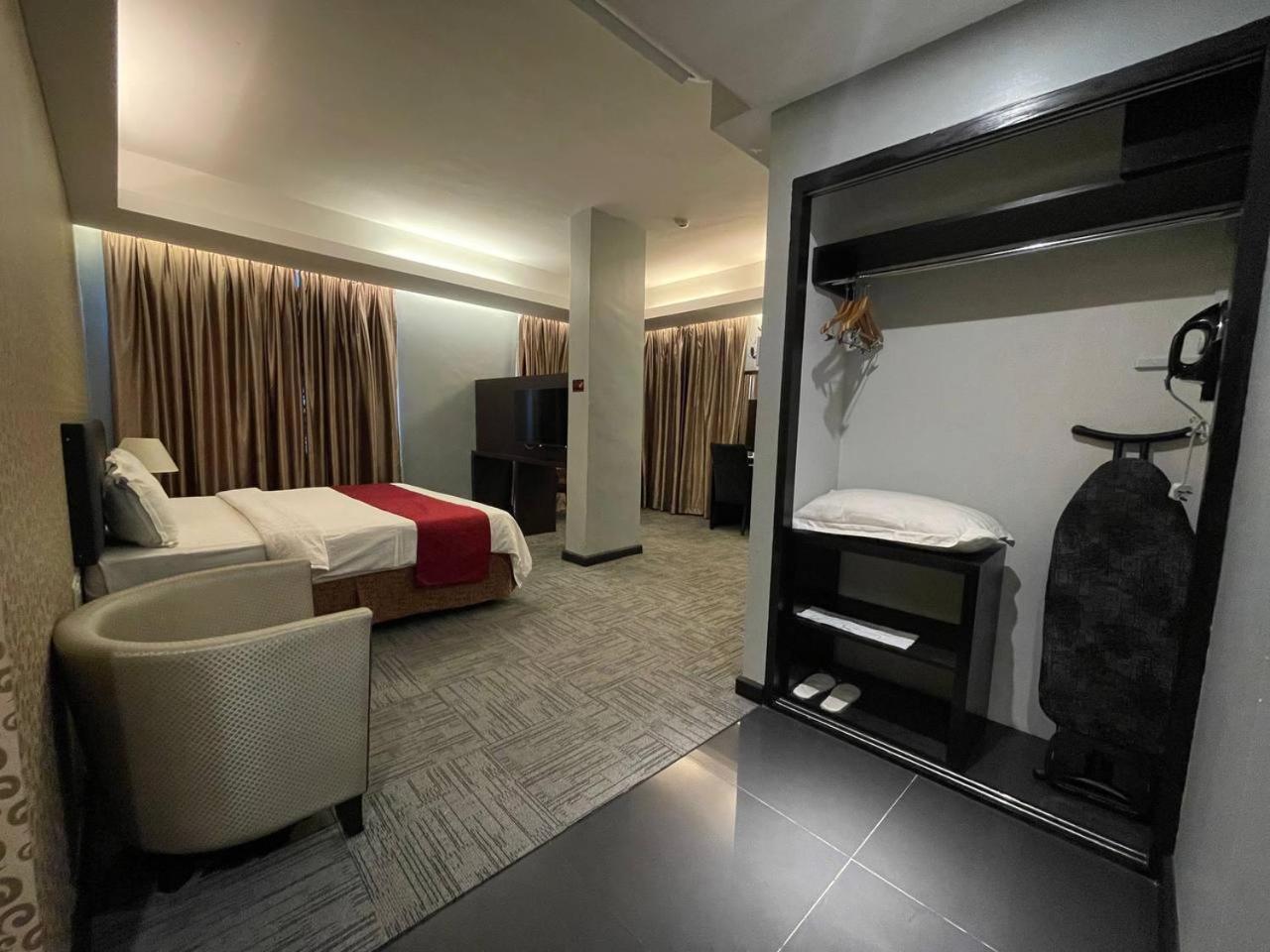 Hotel De Leon Lahad Datu Quarto foto